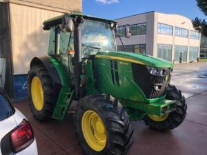 JOHN DEERE 6100 MC