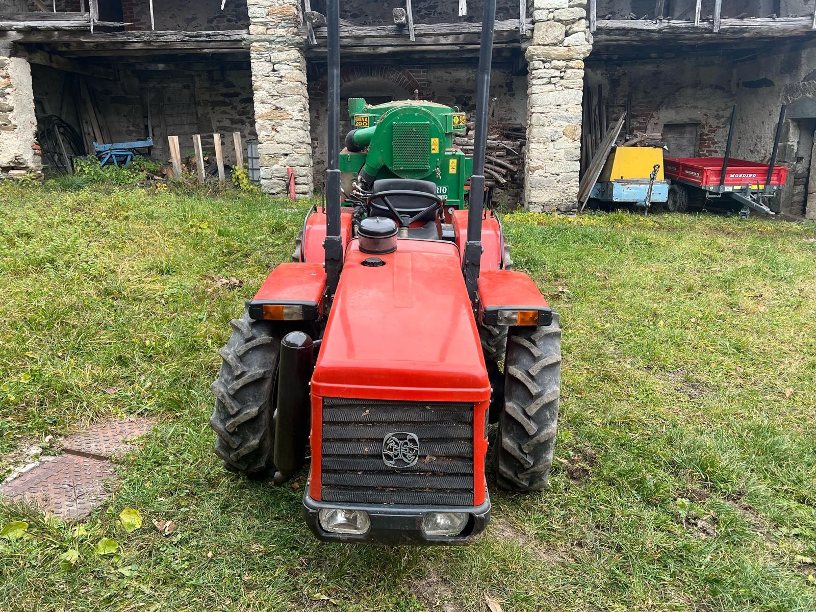 Robino Trattori - ANTONIO CARRARO TIGRONE 5500 Al momento stai visualizzando ANTONIO CARRARO TIGRONE 5500